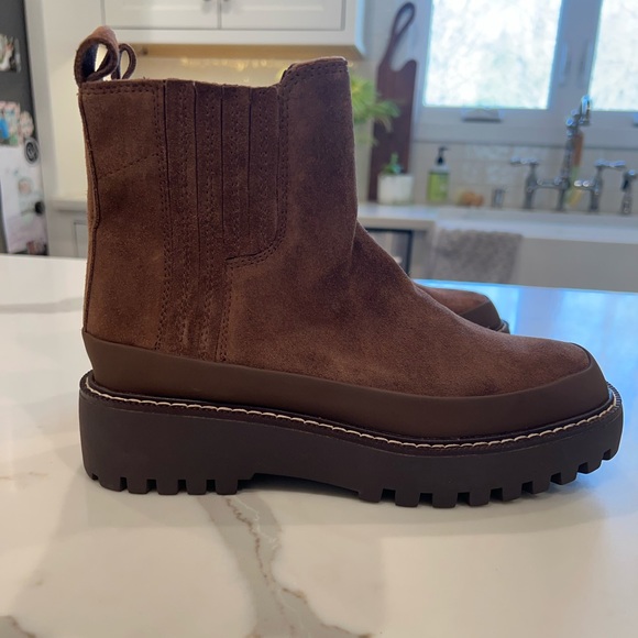 New Betsy Lug Sole CASLON boots - Picture 3 of 7